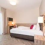 מלון Alpenhotel Tirolerhof