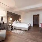 Alpenhotel Tirolerhof מלון 4*