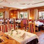 Alpenhotel Tirolerhof 4*