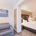 Alpenhotel Tirolerhof פולפמס