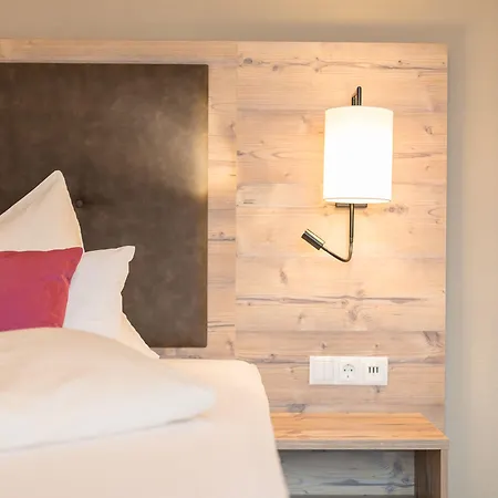 Alpenhotel Tirolerhof 4*