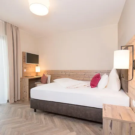 Hotel Alpenhotel Tirolerhof