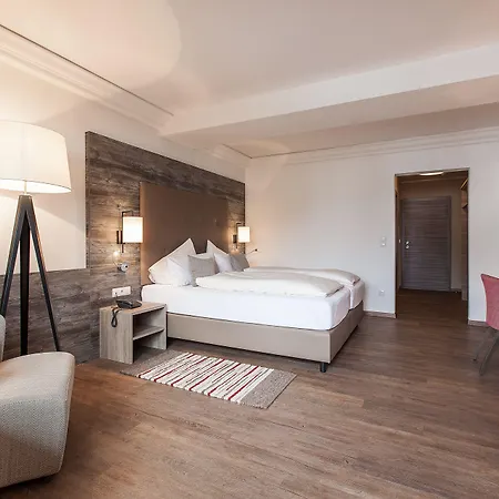 Alpenhotel Tirolerhof 호텔 4*