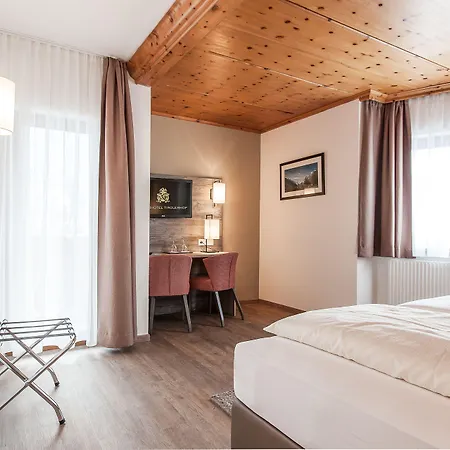 Alpenhotel Tirolerhof 4* Fulpmes