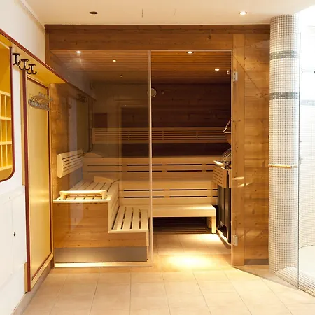 Отель Alpenhotel Tirolerhof 4*