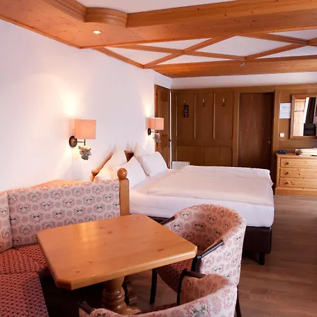 Alpenhotel Tirolerhof 4*