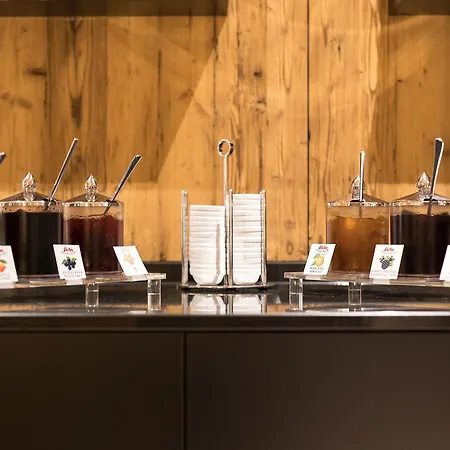Alpenhotel Tirolerhof 플메스