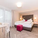 Alpenhotel Tirolerhof Hotel