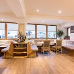 Alpenhotel Tirolerhof Hotel