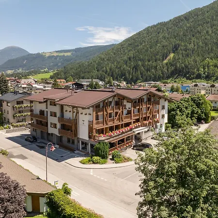 Alpenhotel Tirolerhof Hotel